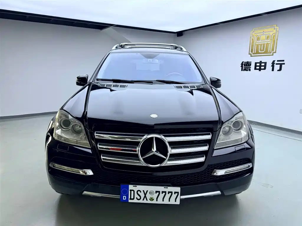 Mercedes-Benz Mercedes-Benz GL-Class 2010 GL 550 4MATIC 2011 - thumbnail 2
