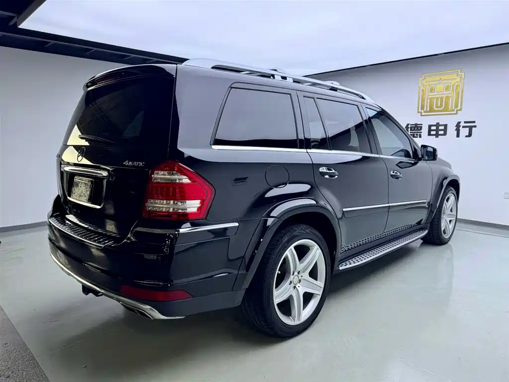 Mercedes-Benz Mercedes-Benz GL-Class 2010 GL 550 4MATIC 2011 - thumbnail 6