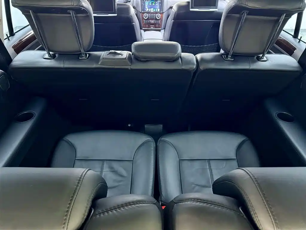 Mercedes-Benz Mercedes-Benz GL-Class 2010 GL 550 4MATIC 2011 - thumbnail 25