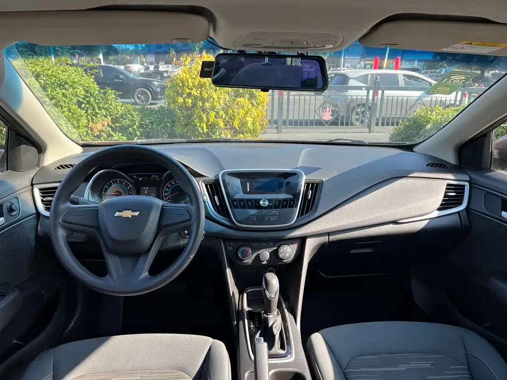 Chevrolet Cavalier 2019 320 Automatic Enjoyment Sunroof Edition 2019 - thumbnail 9