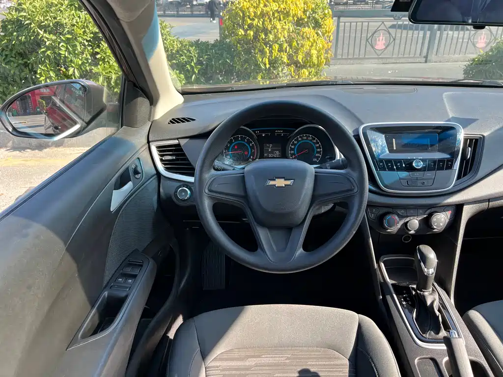 Chevrolet Cavalier 2019 320 Automatic Enjoyment Sunroof Edition 2019 - thumbnail 10