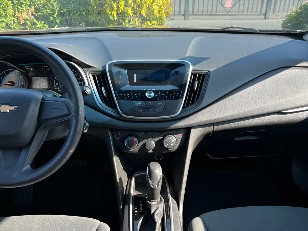 Chevrolet Cavalier 2019 320 Automatic Enjoyment Sunroof Edition 2019 - thumbnail 11