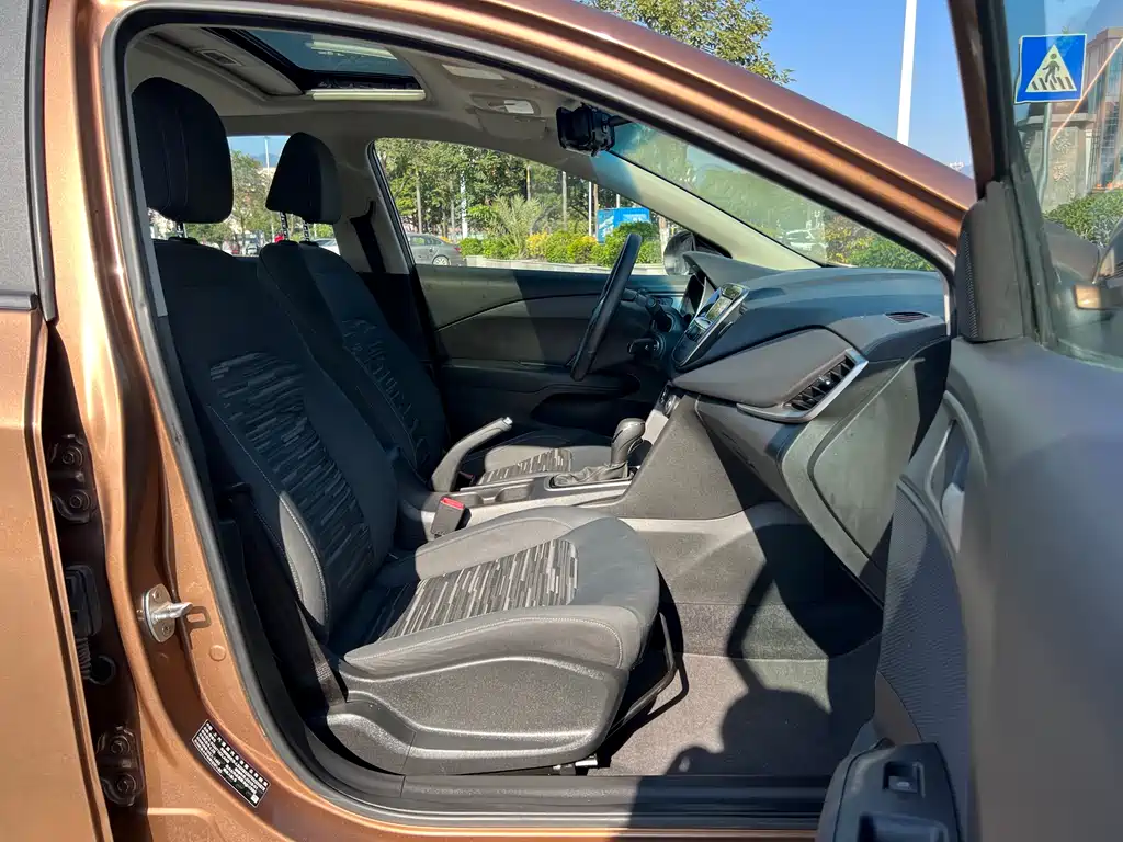 Chevrolet Cavalier 2019 320 Automatic Enjoyment Sunroof Edition 2019 - thumbnail 17