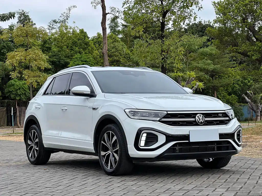 Volkswagen T-ROC 2023 300TSI DSG Front-Wheel Drive Morning Light Edition 2023 - thumbnail 3