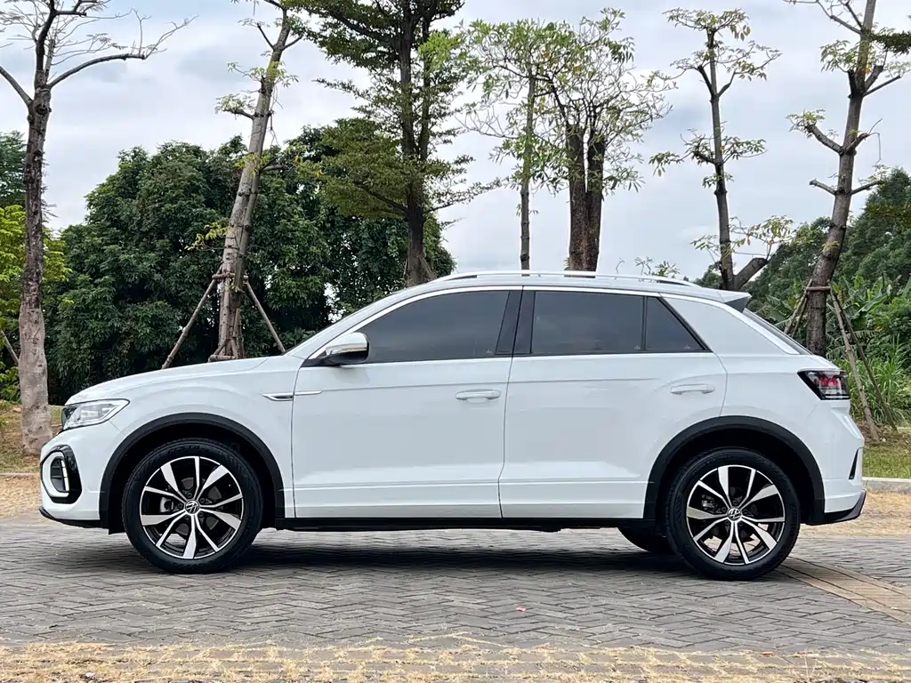 Volkswagen T-ROC 2023 300TSI DSG Front-Wheel Drive Morning Light Edition 2023 - thumbnail 5