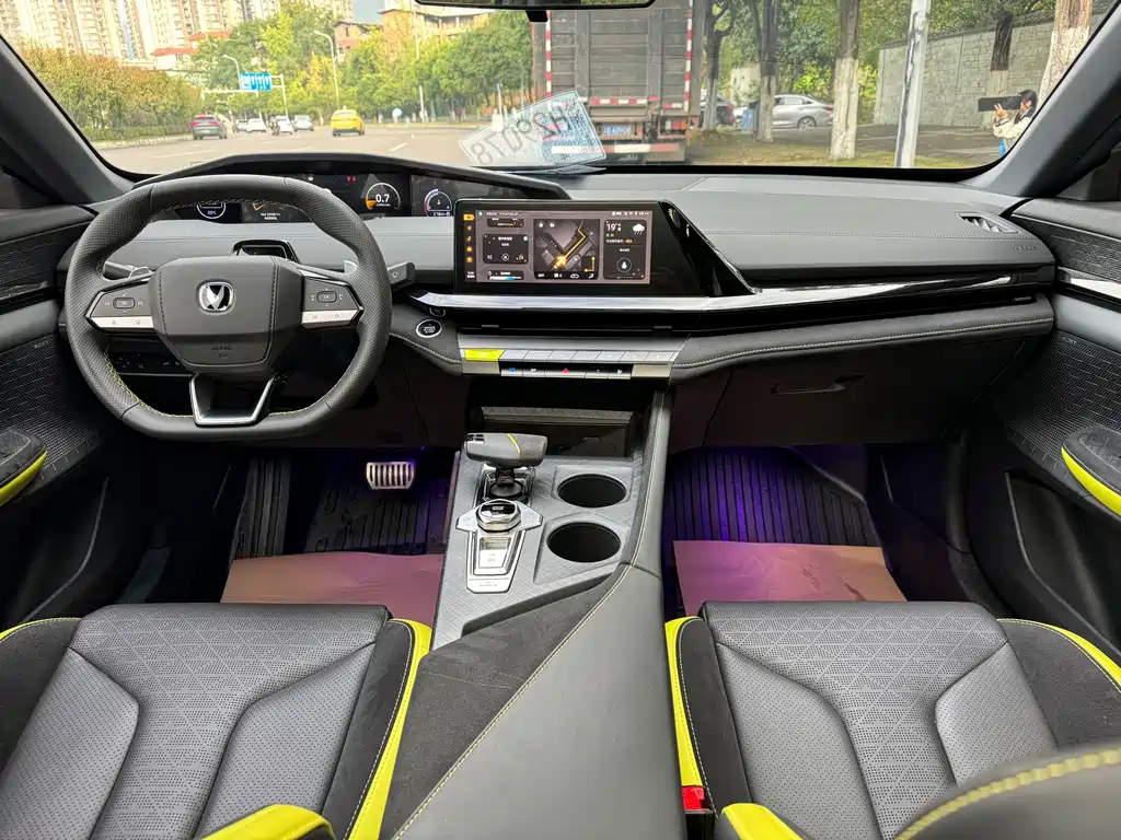 Changan Changan UNI-V 2023 1.5T Sport Edition 2023 - thumbnail 7