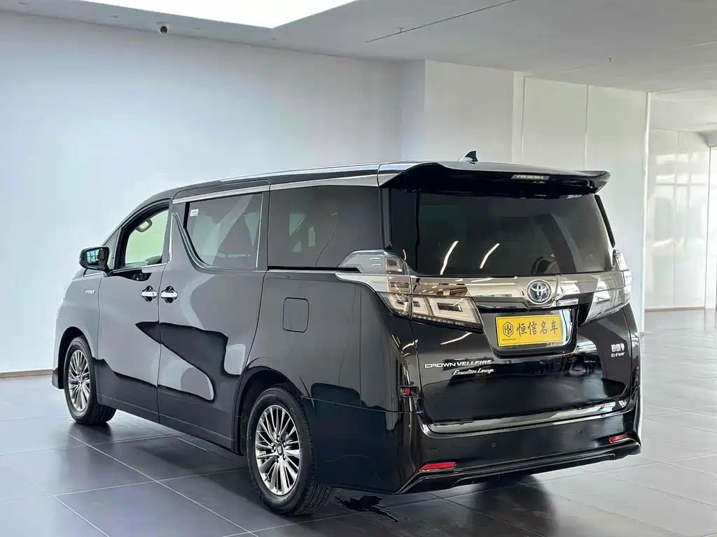 Toyota Alphard 2021 Crown Hybrid 2.5L HV Luxury Version 2022 - thumbnail 3
