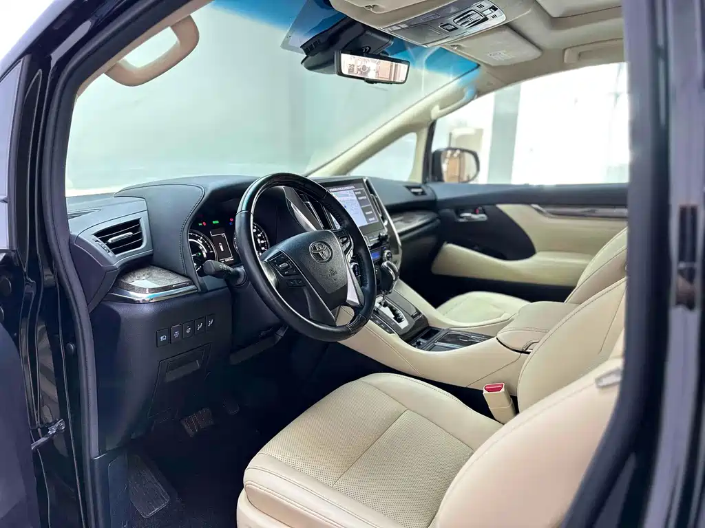 Toyota Alphard 2021 Crown Hybrid 2.5L HV Luxury Version 2022 - thumbnail 4