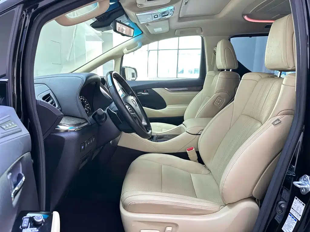 Toyota Alphard 2021 Crown Hybrid 2.5L HV Luxury Version 2022 - thumbnail 5