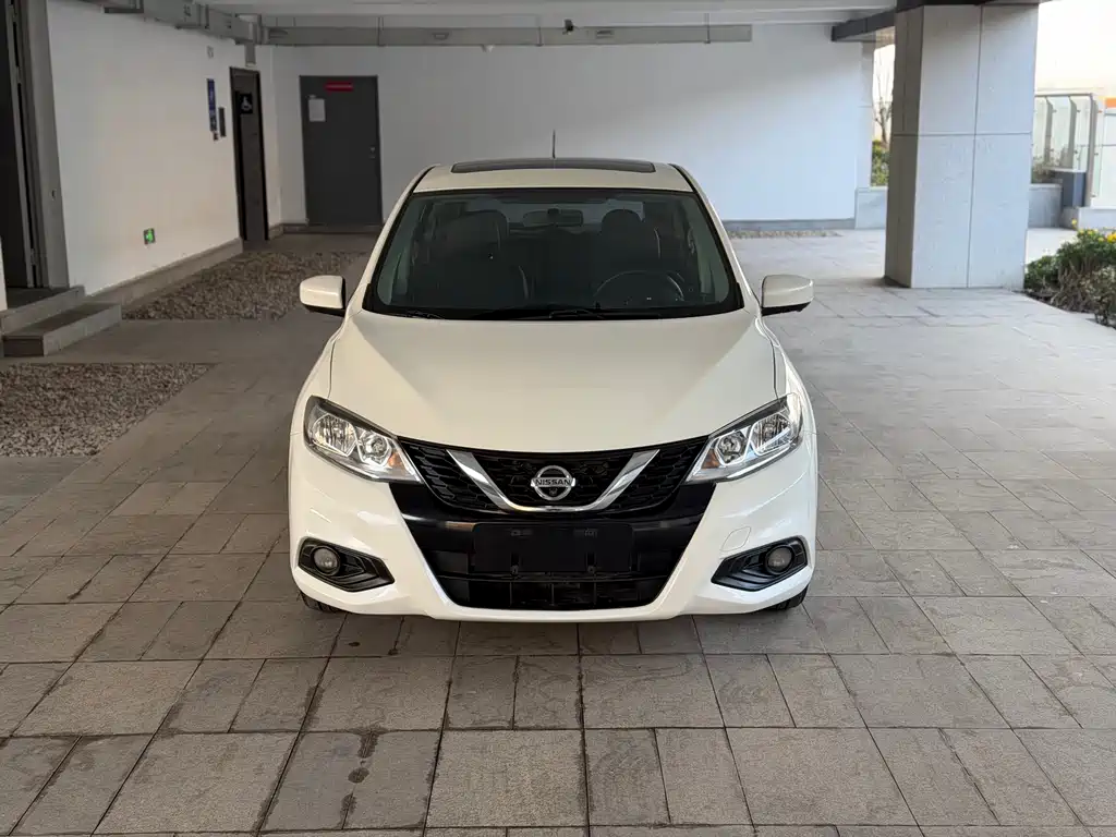 Nissan Nissan Tiida 2020 1.6L CVT Sport Edition 2021 - thumbnail 2