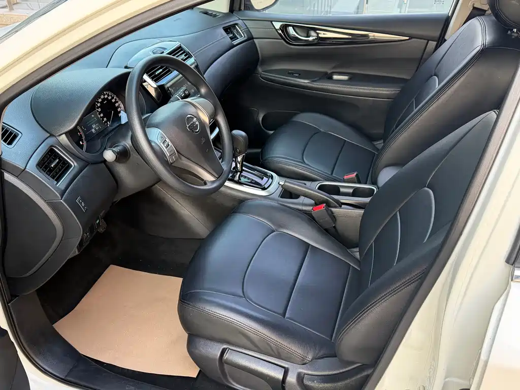 Nissan Nissan Tiida 2020 1.6L CVT Sport Edition 2021 - thumbnail 7