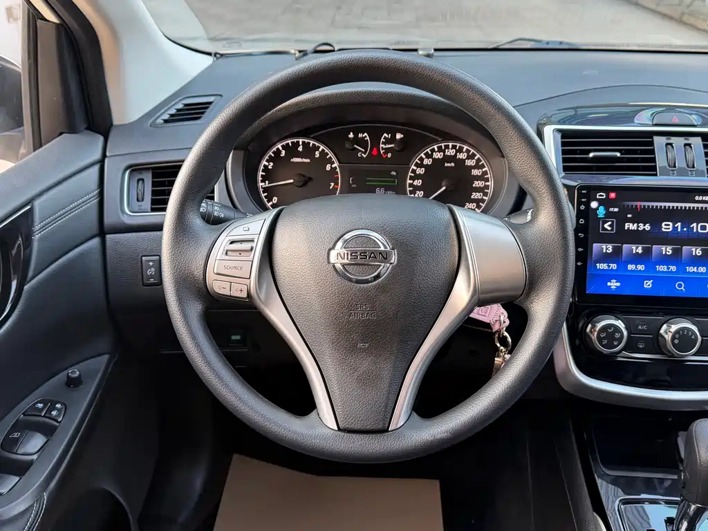 Nissan Nissan Tiida 2020 1.6L CVT Sport Edition 2021 - thumbnail 10