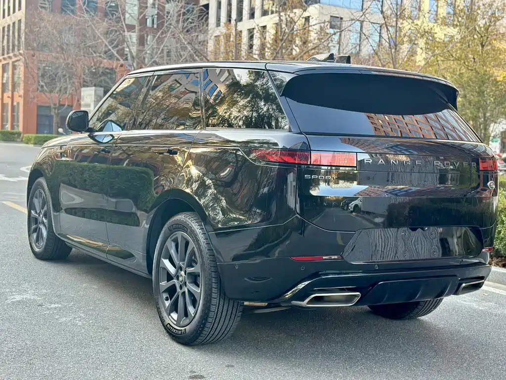 Land Rover Range Rover Sport 2023 400PS Dynamic SE 2023 - thumbnail 6