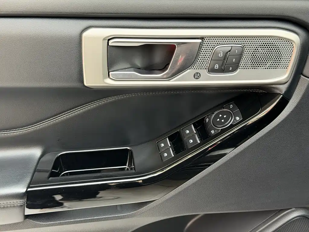 Ford Ford Explorer 2020 EcoBoost 285 AWD Titanium Edition 6-seater 2021 - thumbnail 9