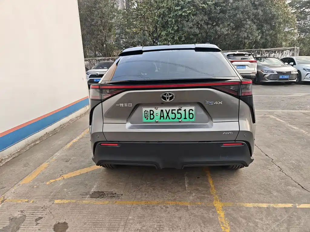 Toyota Toyota bZ4X 2022 AWD High Performance Premium Edition 2022 - thumbnail 5