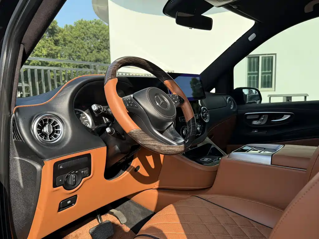 Mercedes-Benz Vito 2021 2.0T Business Edition 7-seater 2022 - thumbnail 6