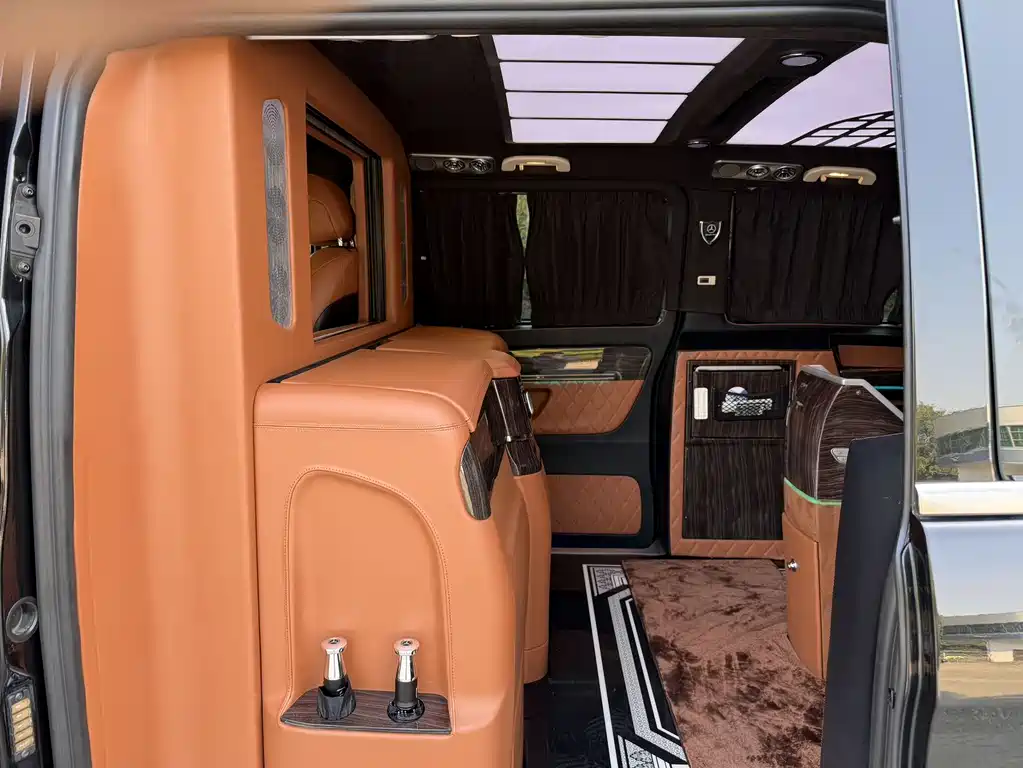 Mercedes-Benz Vito 2021 2.0T Business Edition 7-seater 2022 - thumbnail 14