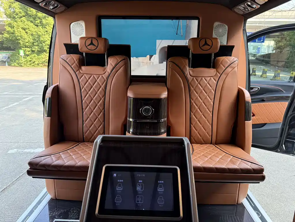 Mercedes-Benz Vito 2021 2.0T Business Edition 7-seater 2022 - thumbnail 18