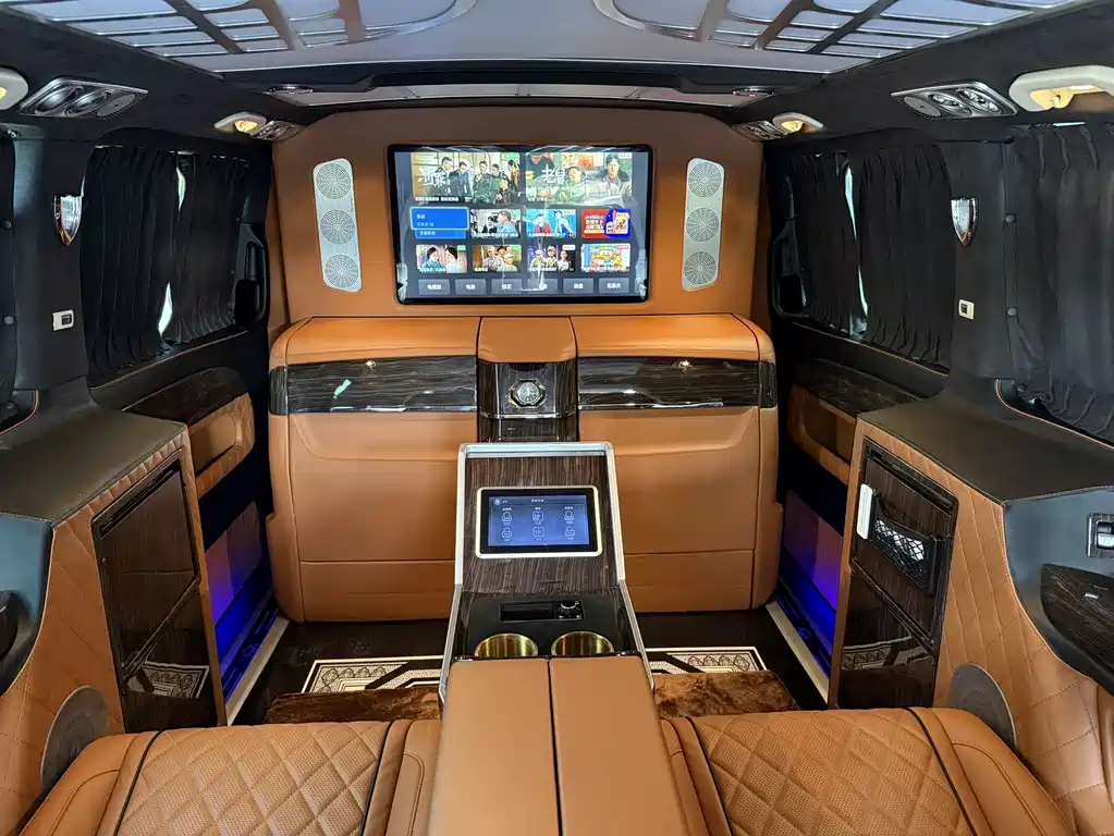 Mercedes-Benz Vito 2021 2.0T Business Edition 7-seater 2022 - thumbnail 20