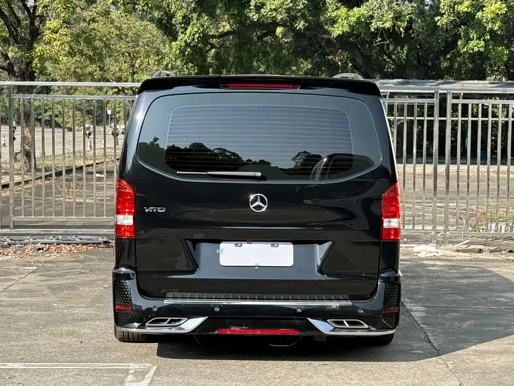 Mercedes-Benz Vito 2021 2.0T Business Edition 7-seater 2022 - thumbnail 23