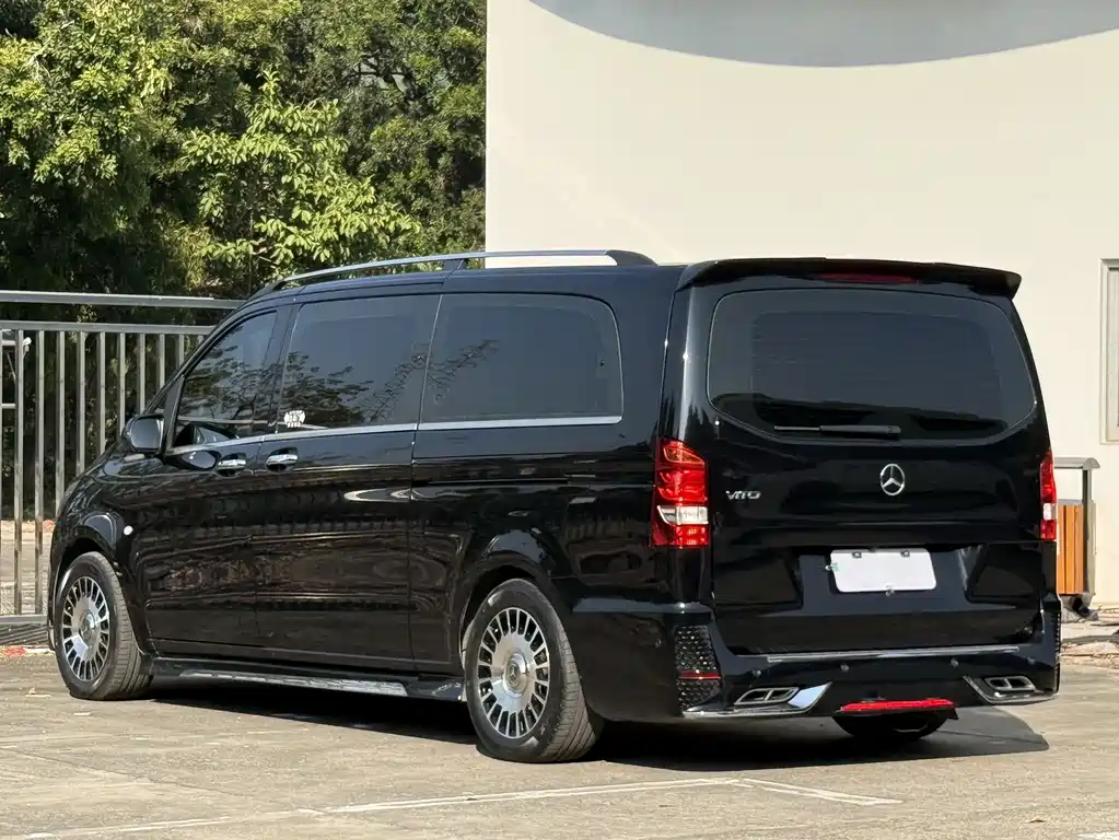 Mercedes-Benz Vito 2021 2.0T Business Edition 7-seater 2022 - thumbnail 24