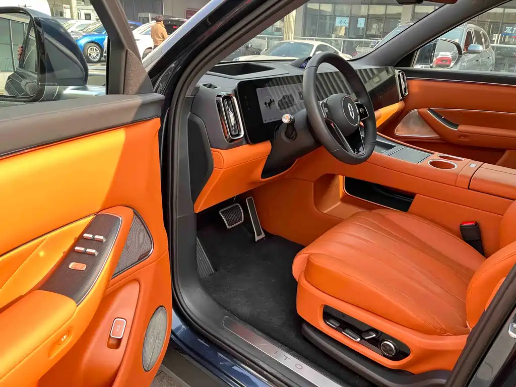 AITO Aito M8 2025 Pure Electric Max+ Six-seat AWD Version 2026 - thumbnail 8