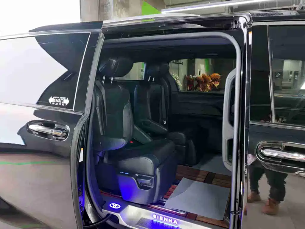 Toyota Toyota Sienna 2021 2.5L Hybrid Limited Edition 2022 - thumbnail 12