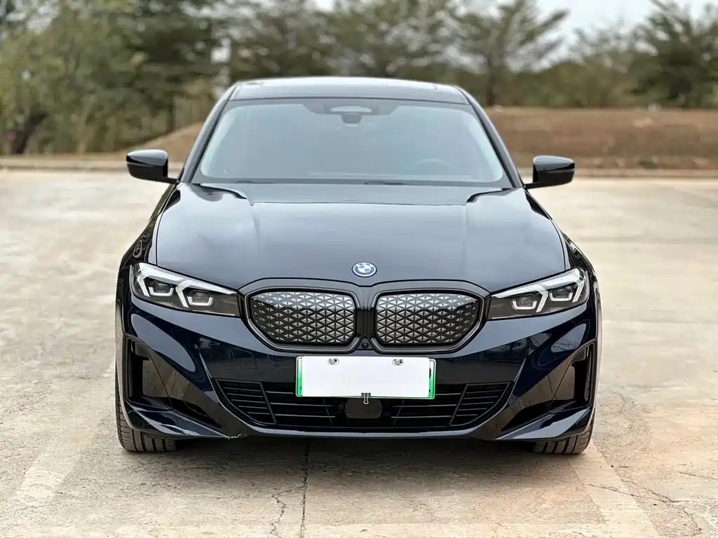 BMW BMW i3 2025 eDrive 40 L Night Shadow Package 2025 - thumbnail 3