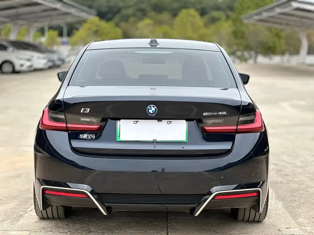 BMW BMW i3 2025 eDrive 40 L Night Shadow Package 2025 - thumbnail 9