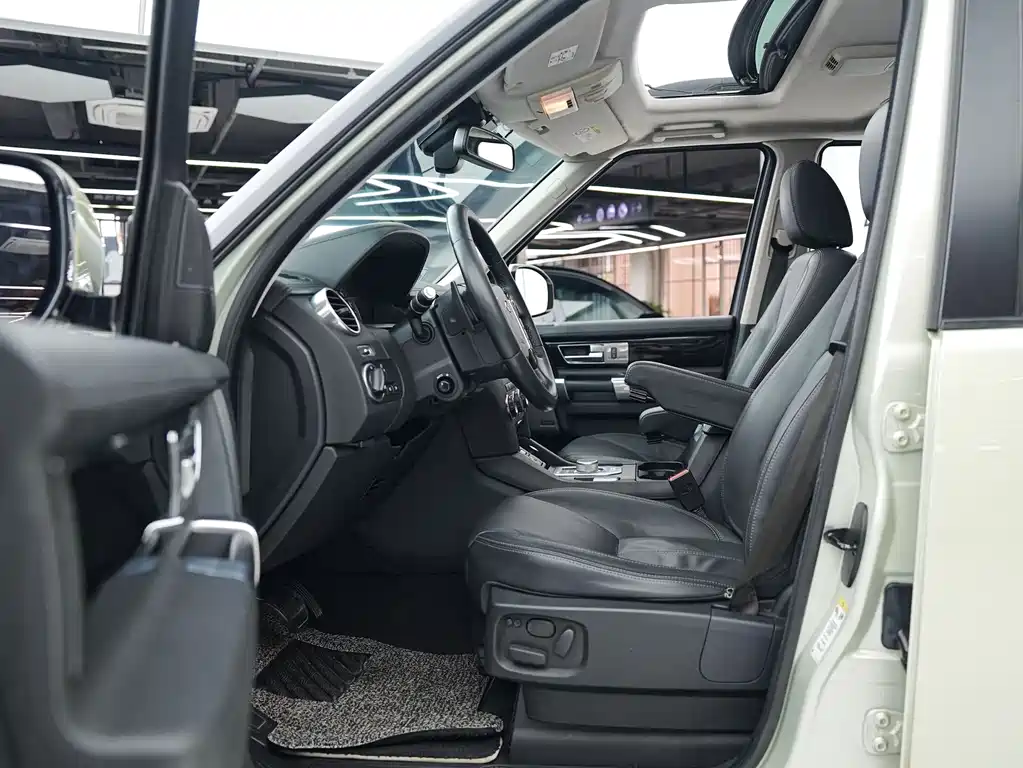 Land Rover Discovery 2014 3.0 SC V6 HSE Luxury 2014 - thumbnail 5