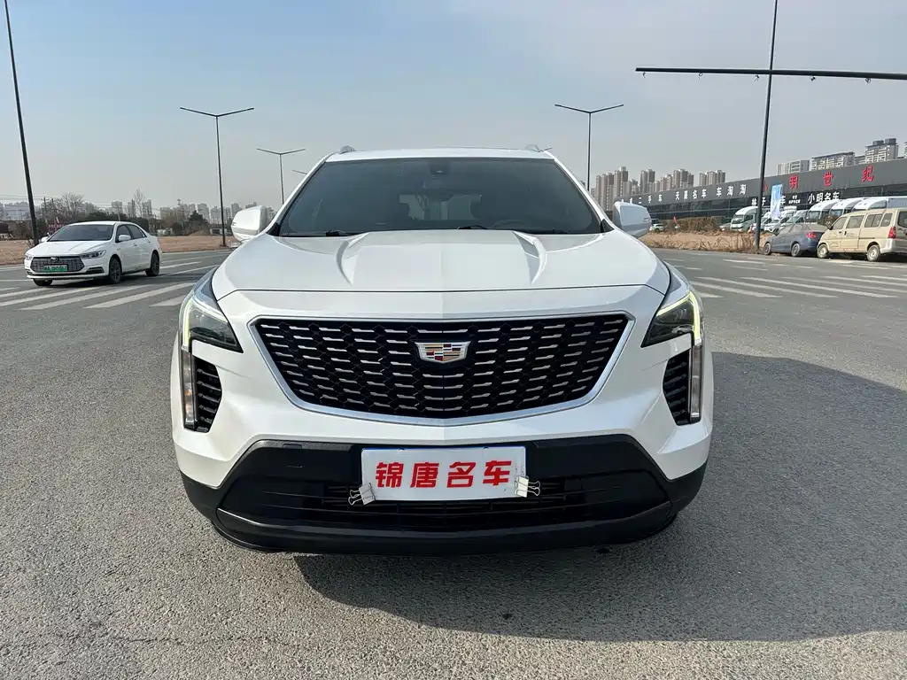 Cadillac Cadillac XT4 2021 28T FWD Technology Edition 2021 - thumbnail 2
