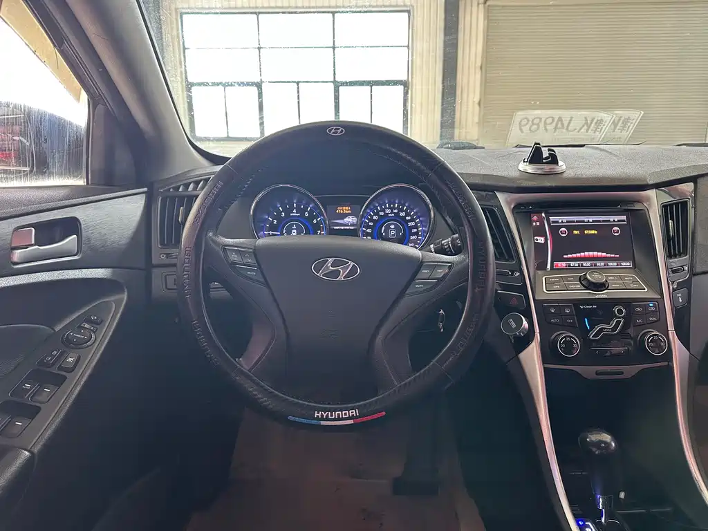 Hyundai Hyundai Sonata 2011 2.0L Automatic Premium Edition 2011 - thumbnail 12