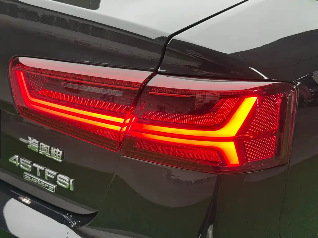 Audi Audi A6L 2018 30th Anniversary Edition 45 TFSI quattro Sport 2018 - thumbnail 25