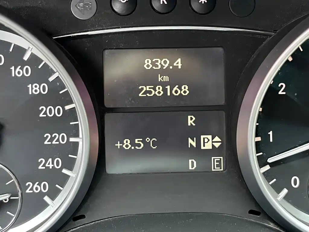 Mercedes-Benz Mercedes-Benz R-Class 2011 R 300 L Business Edition 2014 - thumbnail 17