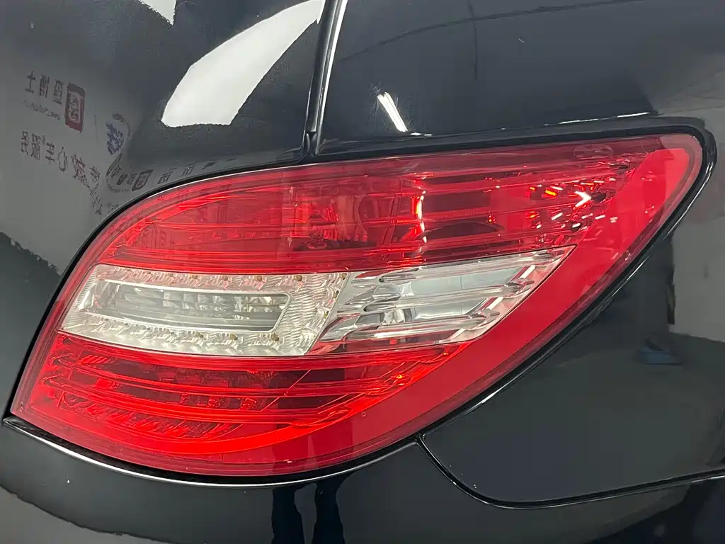 Mercedes-Benz Mercedes-Benz R-Class 2011 R 300 L Business Edition 2014 - thumbnail 24