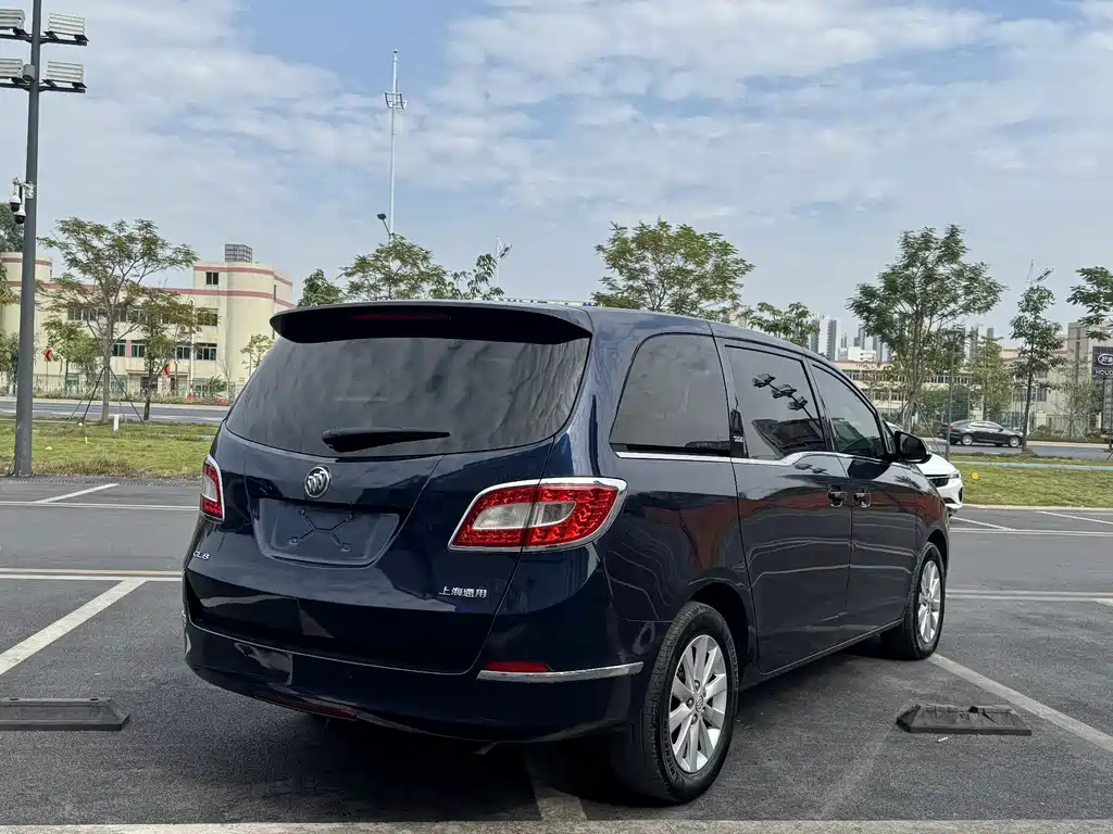 Buick Buick GL8 2013 2.4L CT Luxury Business Comfort Edition 2013 - thumbnail 3