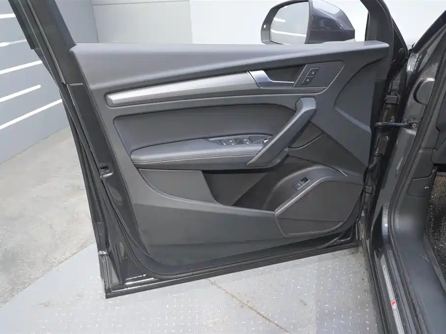 Audi Audi Q5L 2022 Facelift 40T Luxury Dynamic Edition 2023 - thumbnail 22