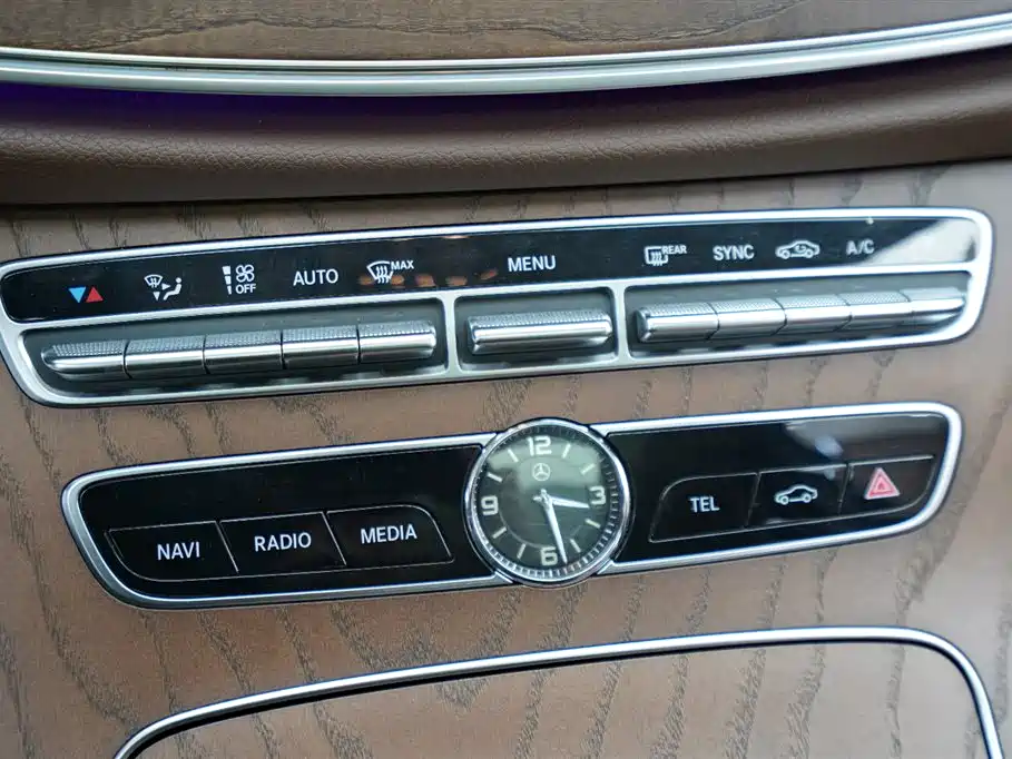 Mercedes-Benz Mercedes-Benz E-Class 2016 E 200 L 2017 - thumbnail 10