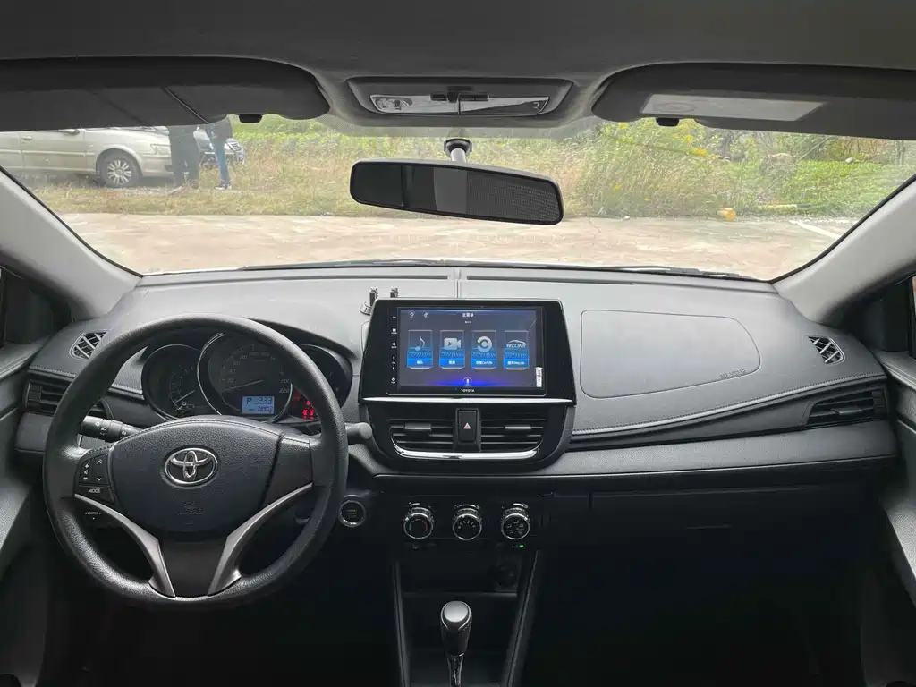 Toyota Toyota Vios 2022 1.5L 20th Anniversary Edition 2023 - thumbnail 10