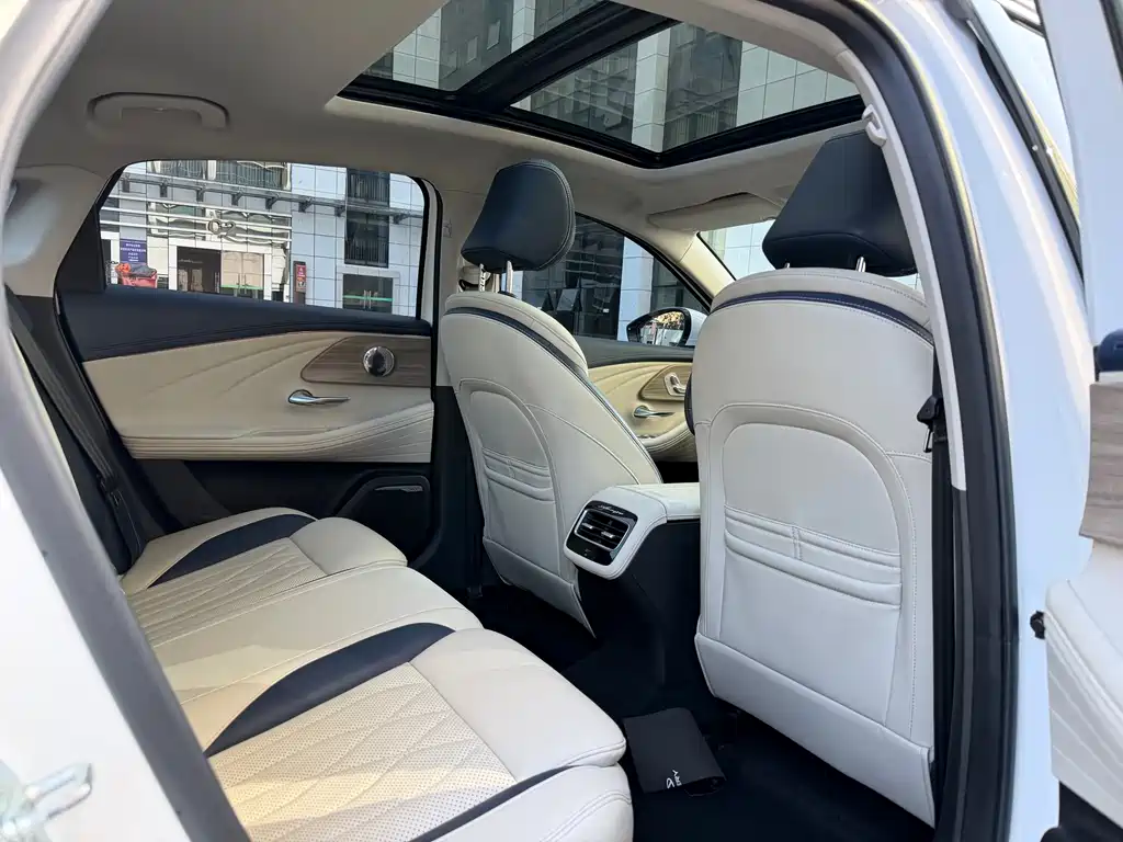 Chery Arrizo 8 2022 1.6T DCT Elegant 2022 - thumbnail 13