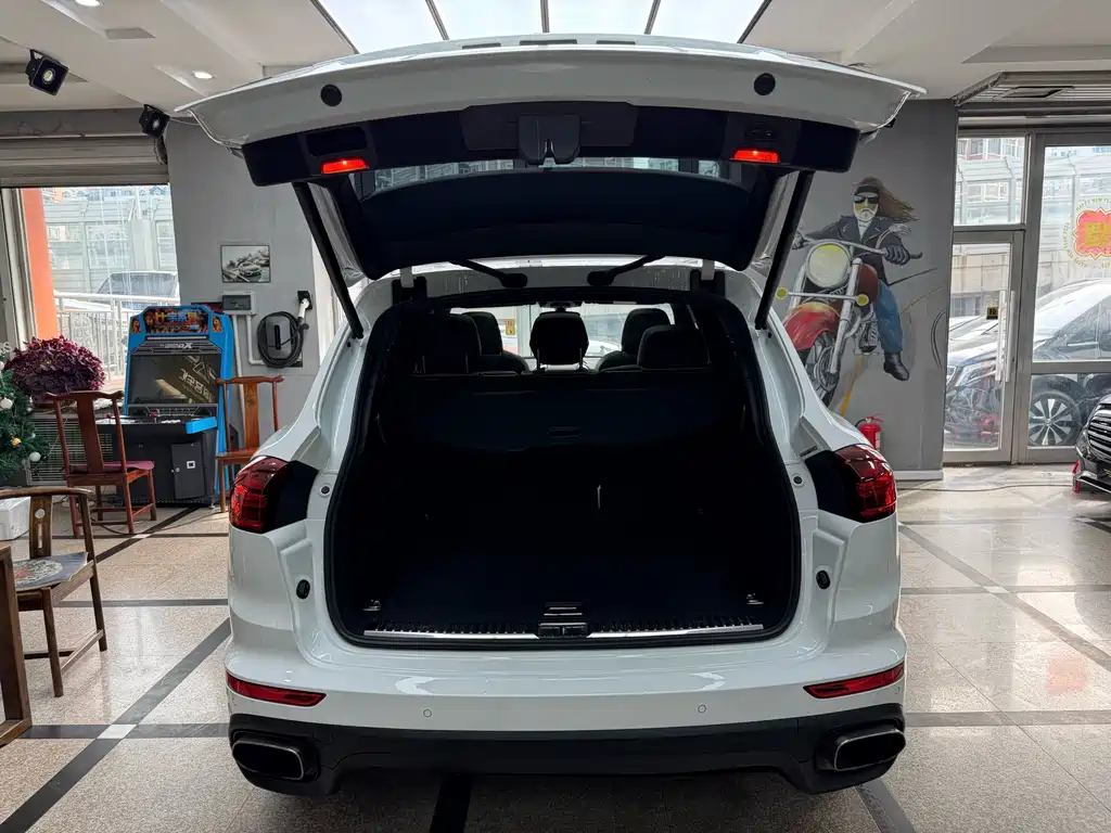 Porsche Porsche Cayenne 2016 3.0T Standard Version 2015 - thumbnail 16