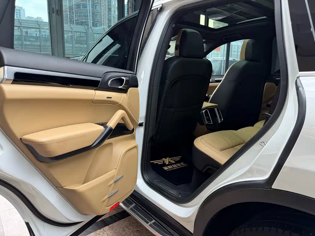Porsche Porsche Cayenne 2016 3.0T Standard Version 2015 - thumbnail 20