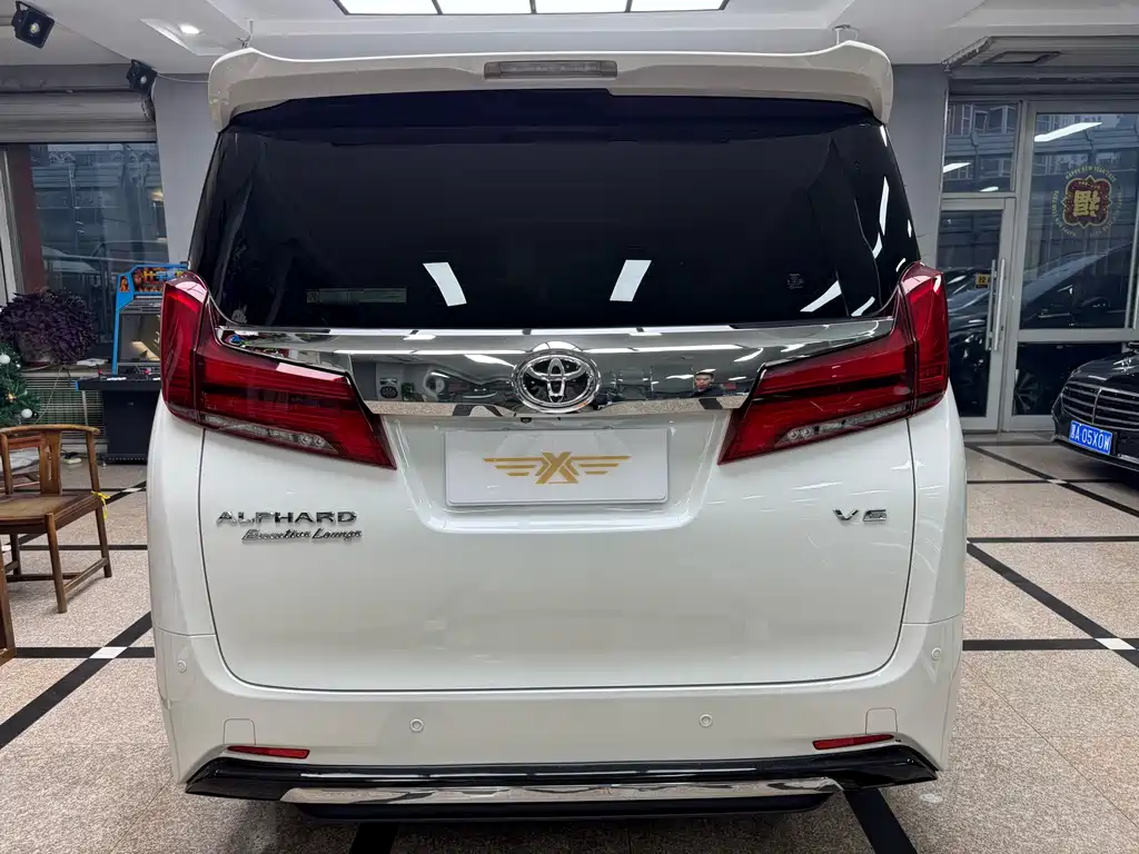 Toyota Alphard 2018 3.5L Executive Edition 2017 - thumbnail 6