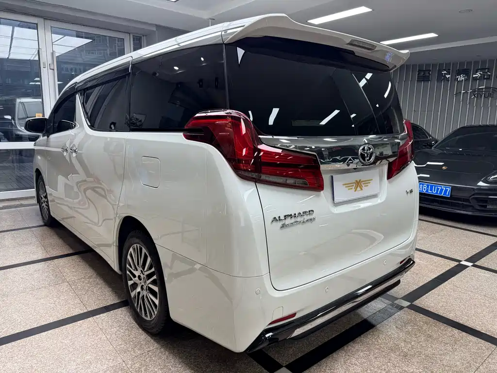 Toyota Alphard 2018 3.5L Executive Edition 2017 - thumbnail 7