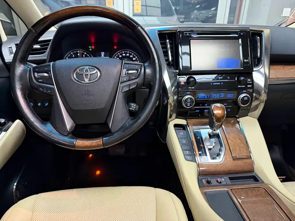 Toyota Alphard 2018 3.5L Executive Edition 2017 - thumbnail 22
