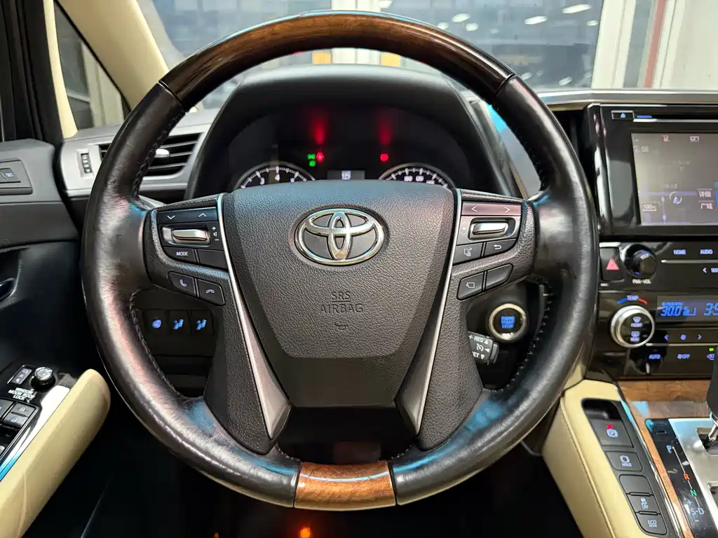 Toyota Alphard 2018 3.5L Executive Edition 2017 - thumbnail 23