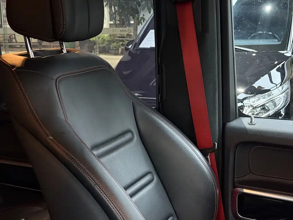 Mercedes-Benz Mercedes-Benz G-Class 2021 G 500 2023 - thumbnail 15