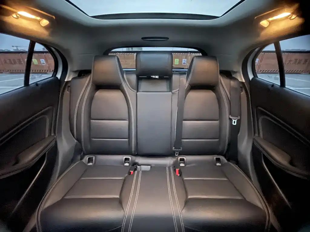 Mercedes-Benz Mercedes-Benz GLA 2019 GLA 200 Dynamic 2019 - thumbnail 12