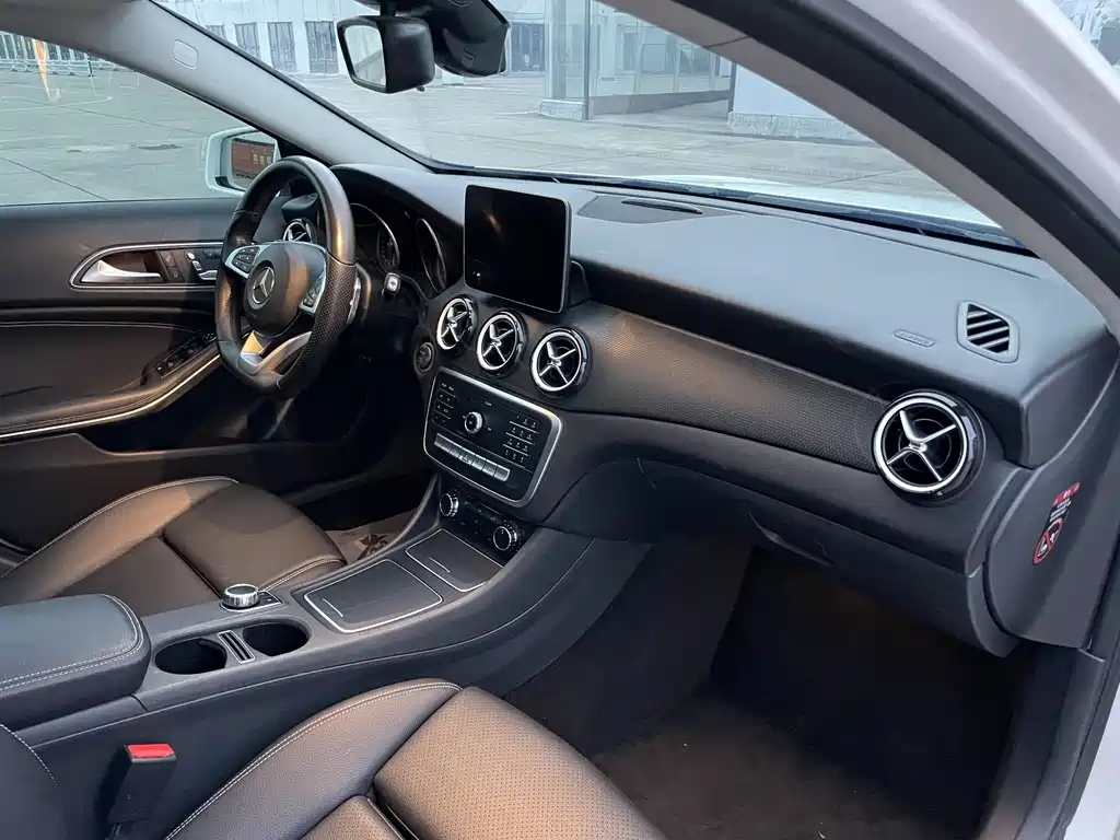 Mercedes-Benz Mercedes-Benz GLA 2019 GLA 200 Dynamic 2019 - thumbnail 13