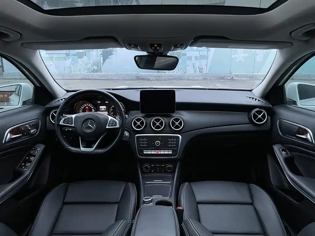 Mercedes-Benz Mercedes-Benz GLA 2019 GLA 200 Dynamic 2019 - thumbnail 16